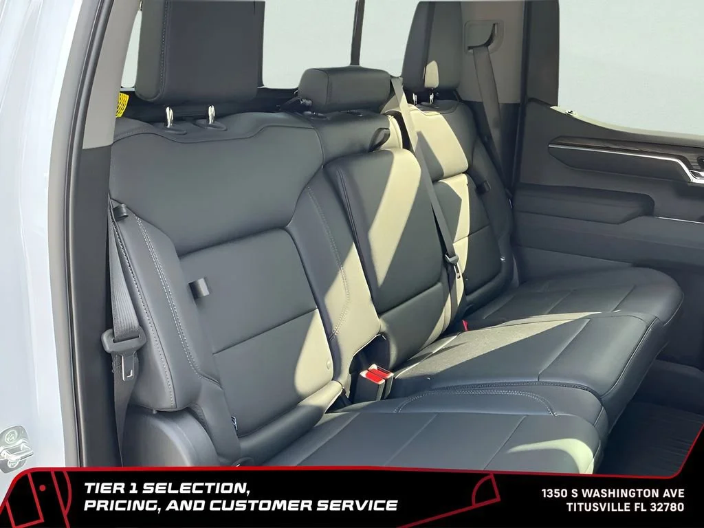New 2026 Glacier White Tricoat GMC SLT image 27