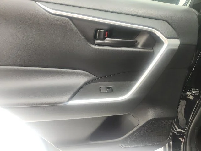 Used 2025 Black Toyota LE image 9
