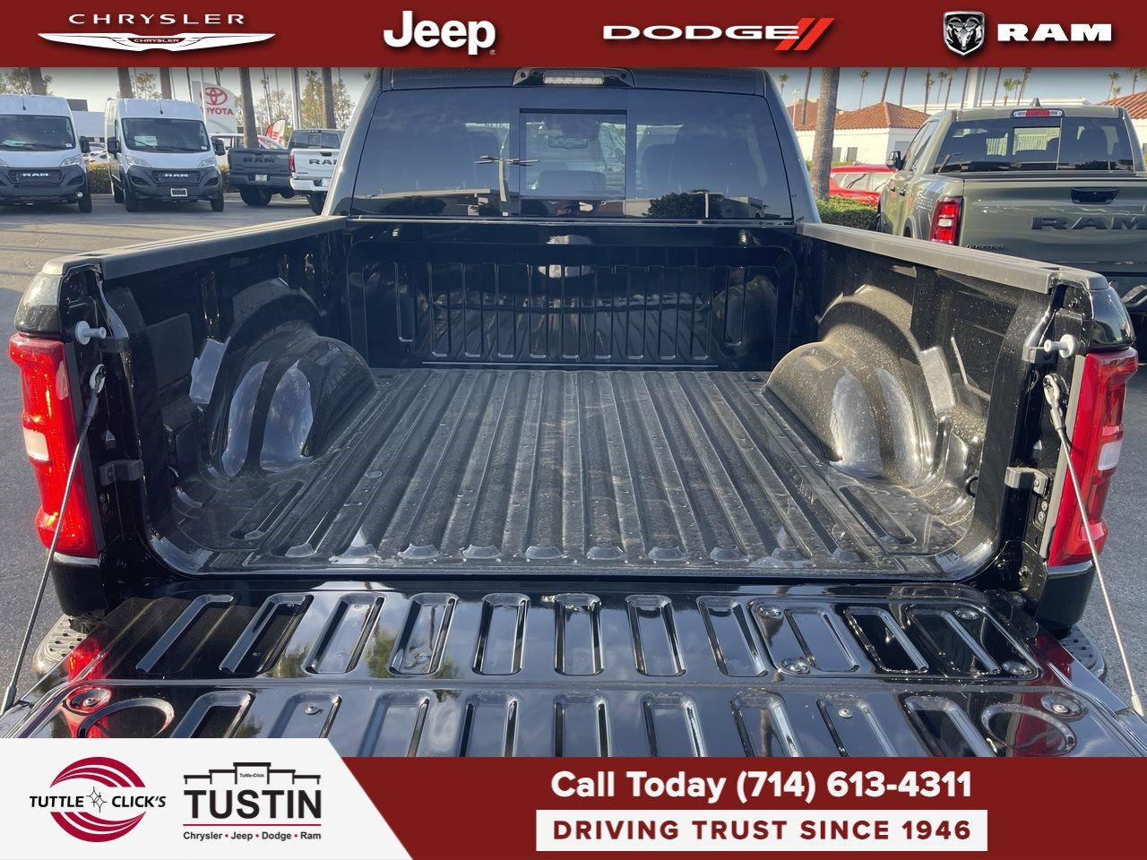 New 2026 Diamond Black Crystal Pearl-Coat Exterior Paint RAM Laramie image 27