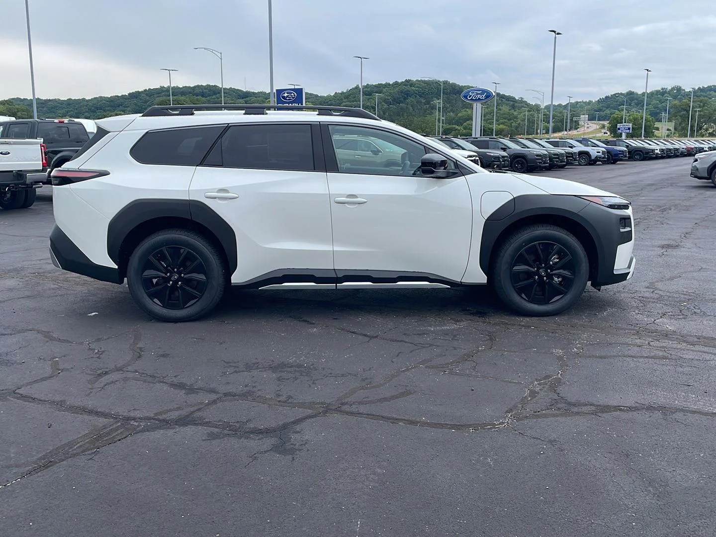 New 2026 Crystal White Pearl Subaru Premium image 5