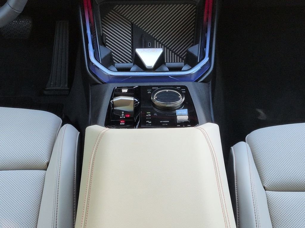 2025 BMW X3 30 - Photo 19