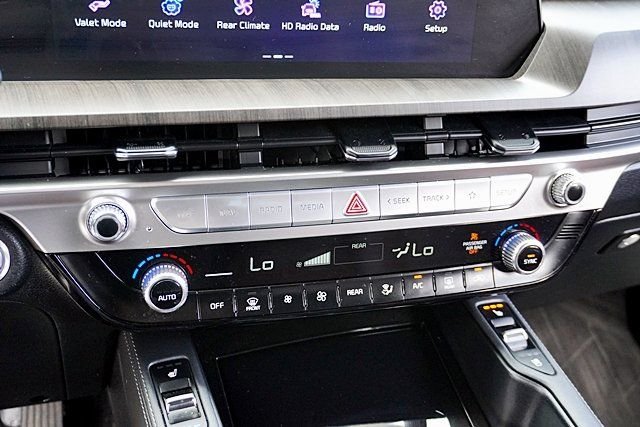 Used 2023 Black Kia EX image 29