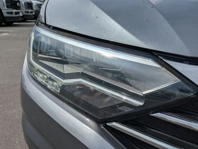 Certified Used 2019 Gray Volkswagen 1.4T S image 9