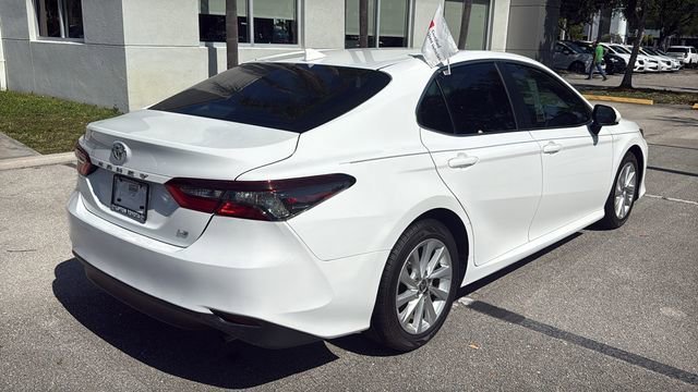 Certified Used 2023 Ice Toyota LE image 8