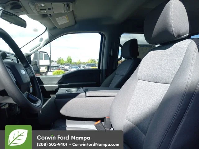 New 2026 Oxford White Ford XL image 23