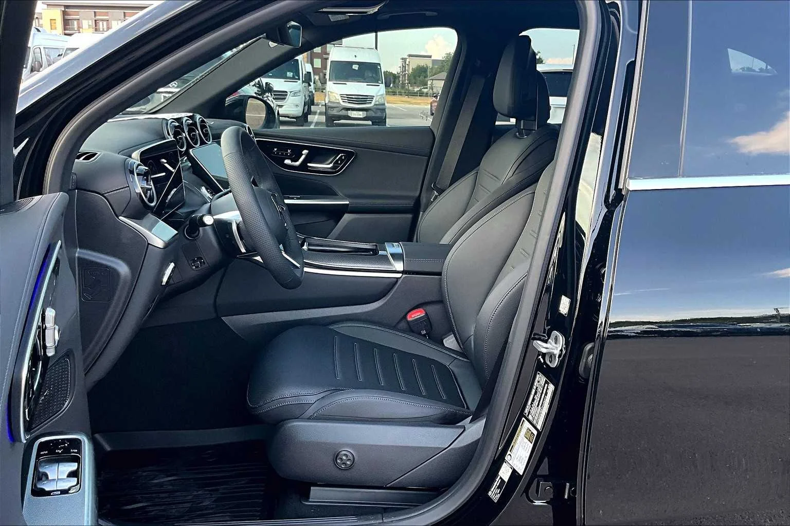 New 2026 Black Mercedes-Benz GLC 300 image 9