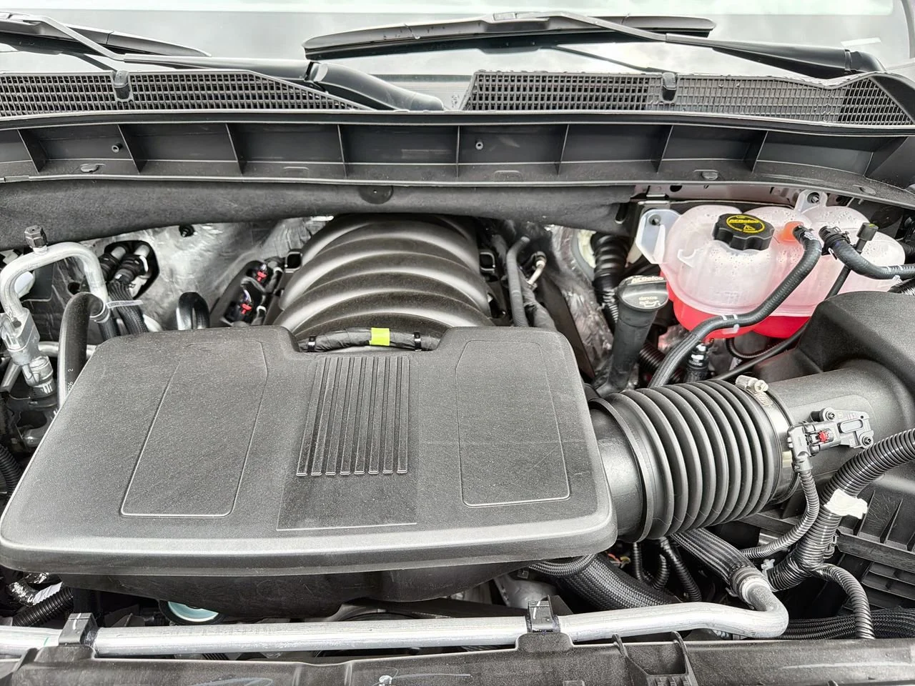 New 2026 Sterling Metallic GMC AT4X image 25