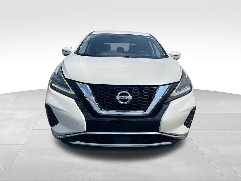 Used 2020 White Nissan S image 8