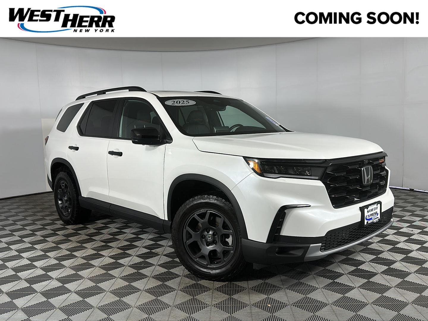 Used 2025 Platinum White Pearl Honda TrailSport image 1