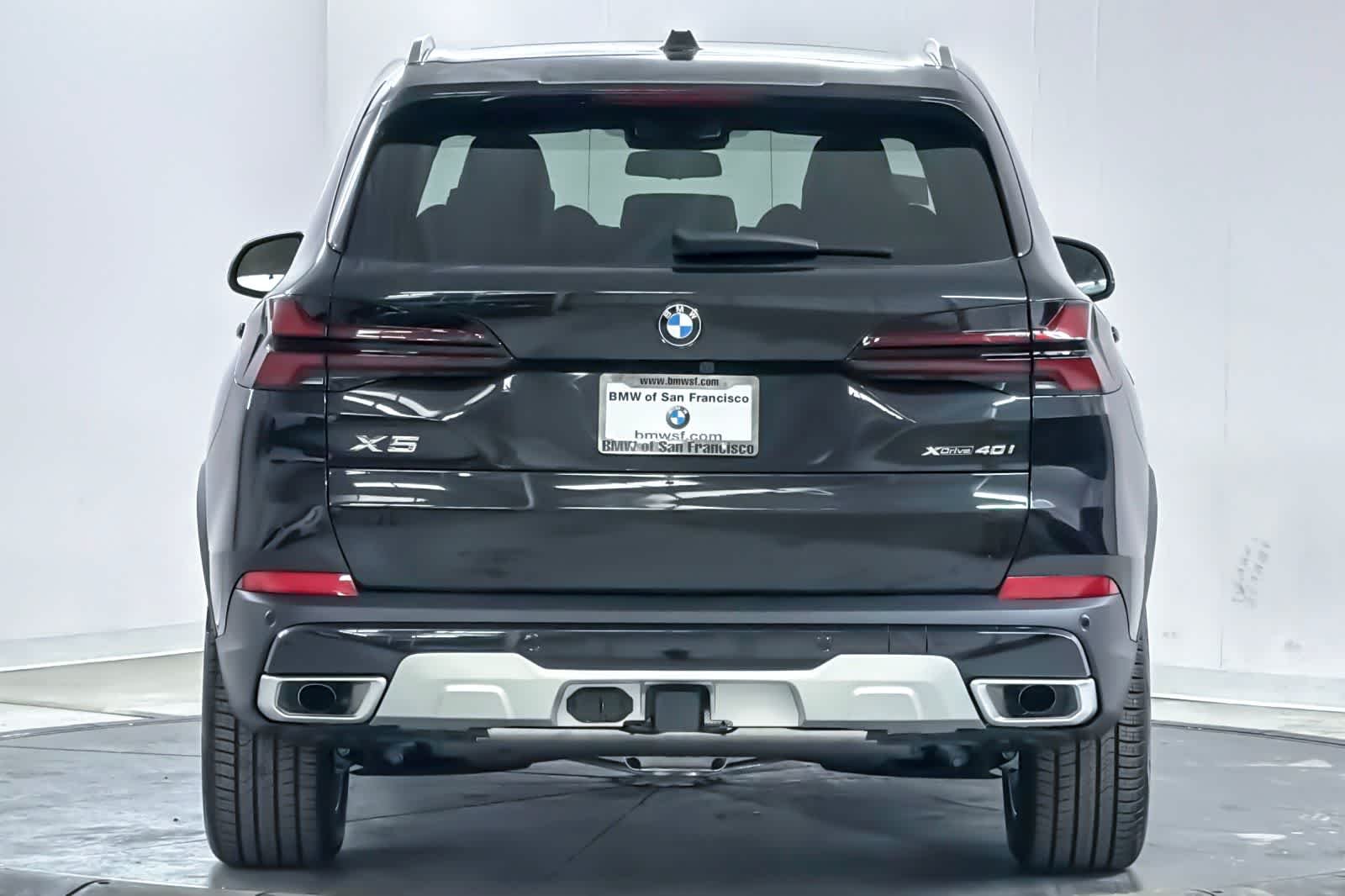New 2026 Black Sapphire Metallic BMW xDrive40i image 7