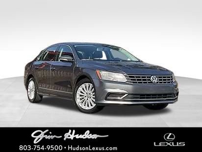 2017 Volkswagen Passat SE