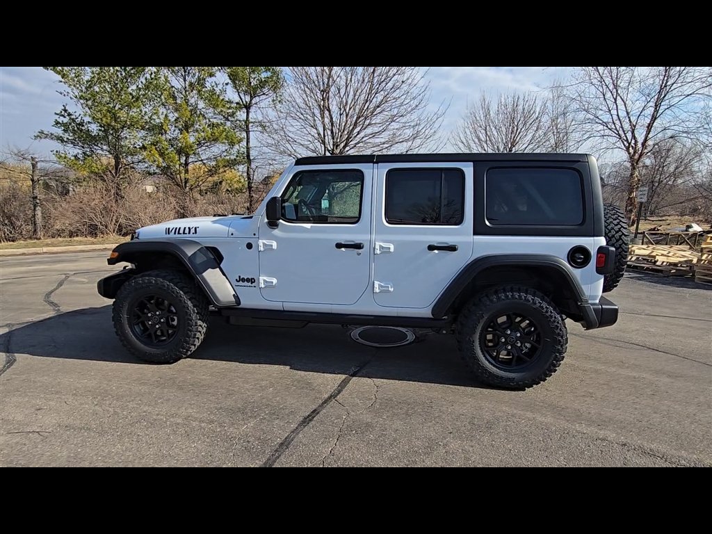 New 2026 Bright White Clear-Coat Exterior Paint Jeep Willys image 7