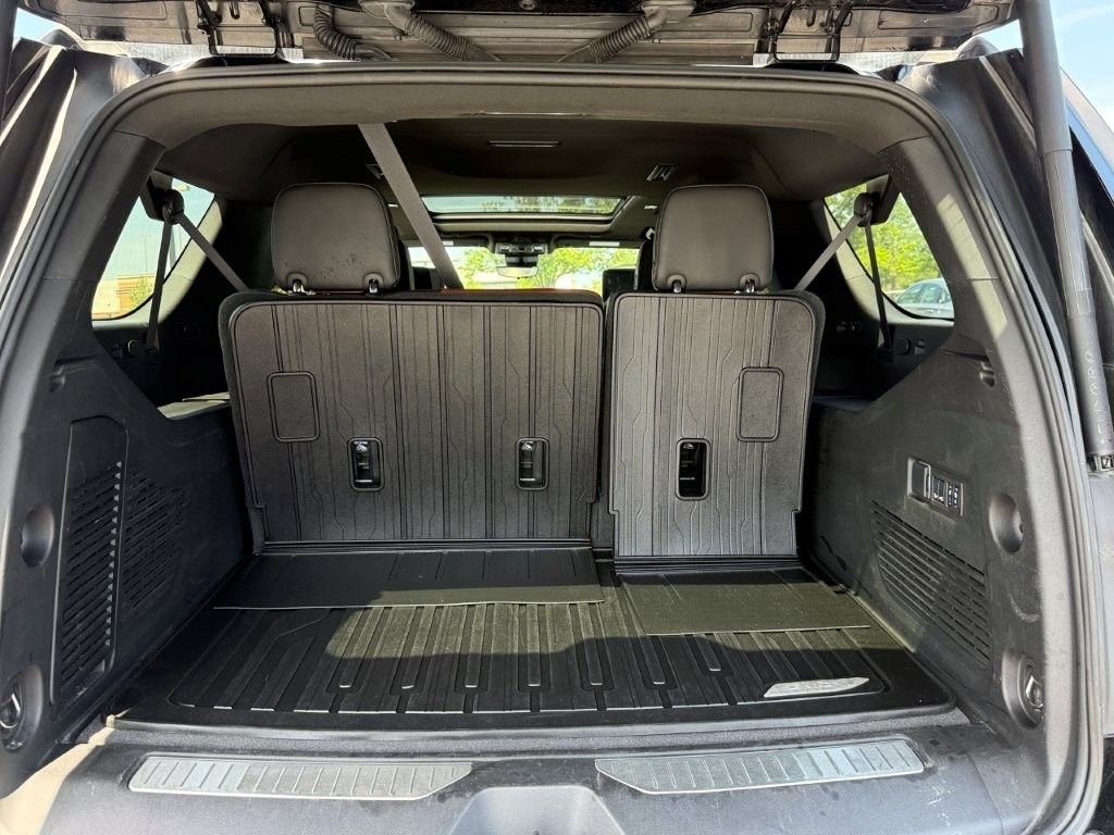 Used 2024 Black GMC Denali Ultimate image 20