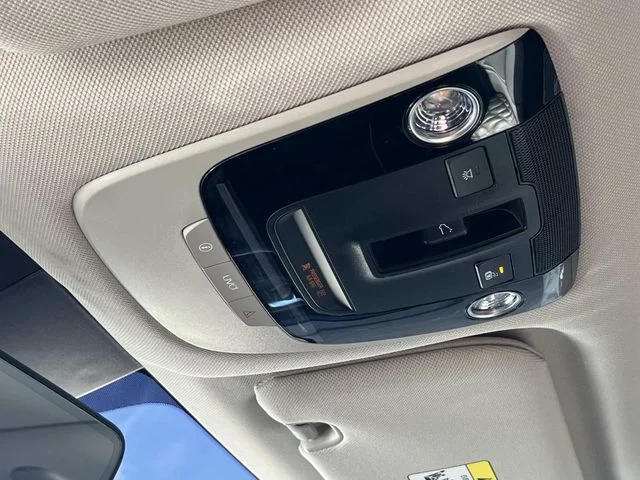 Used 2022 Silver Kia X-Line SX Prestige image 34