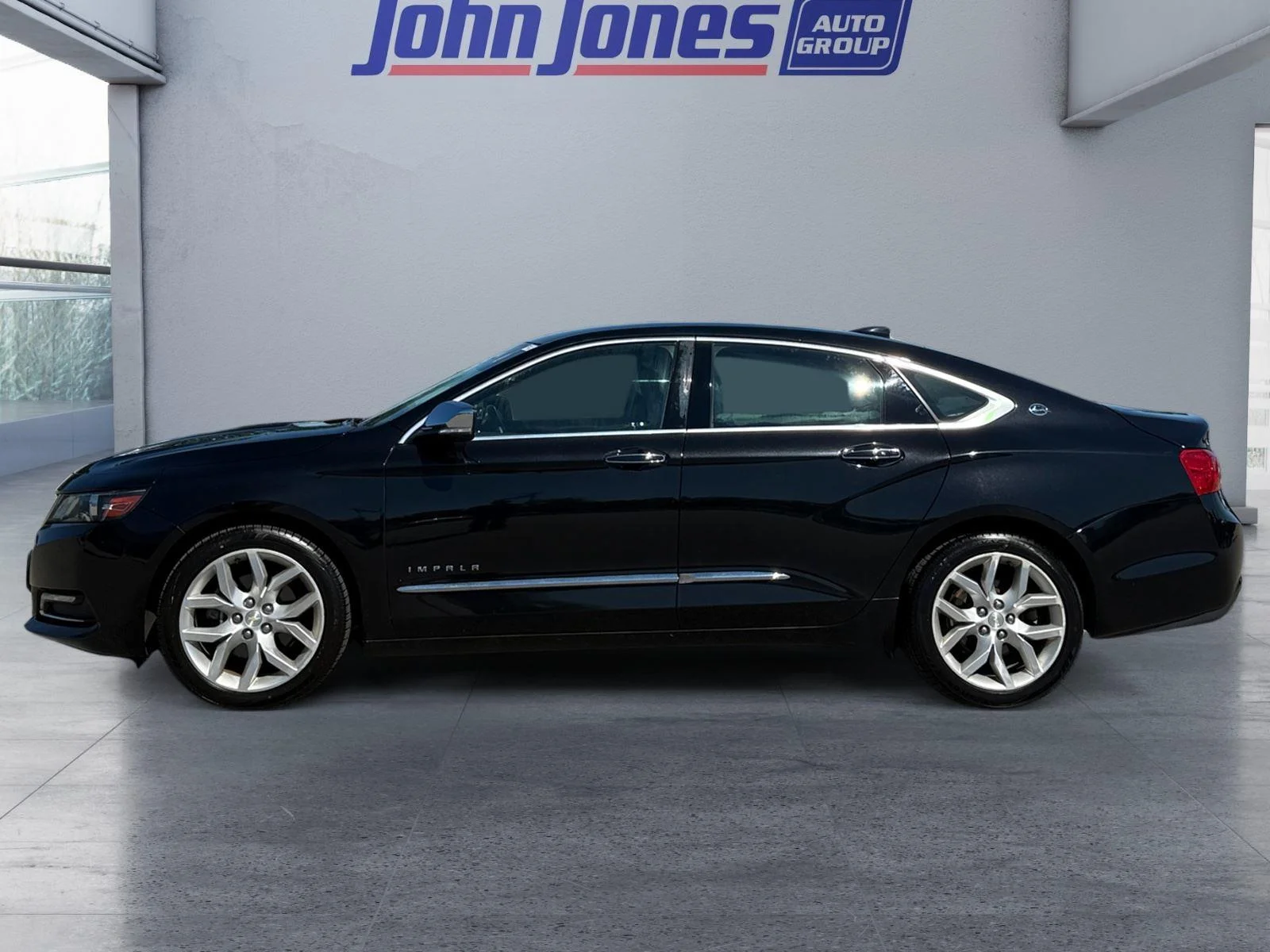 Used 2019 Chevrolet Impala Premier with VIN 2G1105S31K9104622 for sale in Scottsburg, IN