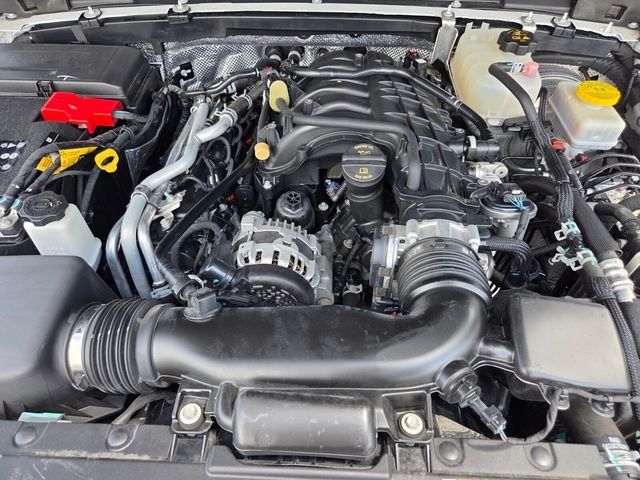 Used 2024 White Jeep Sport S image 30