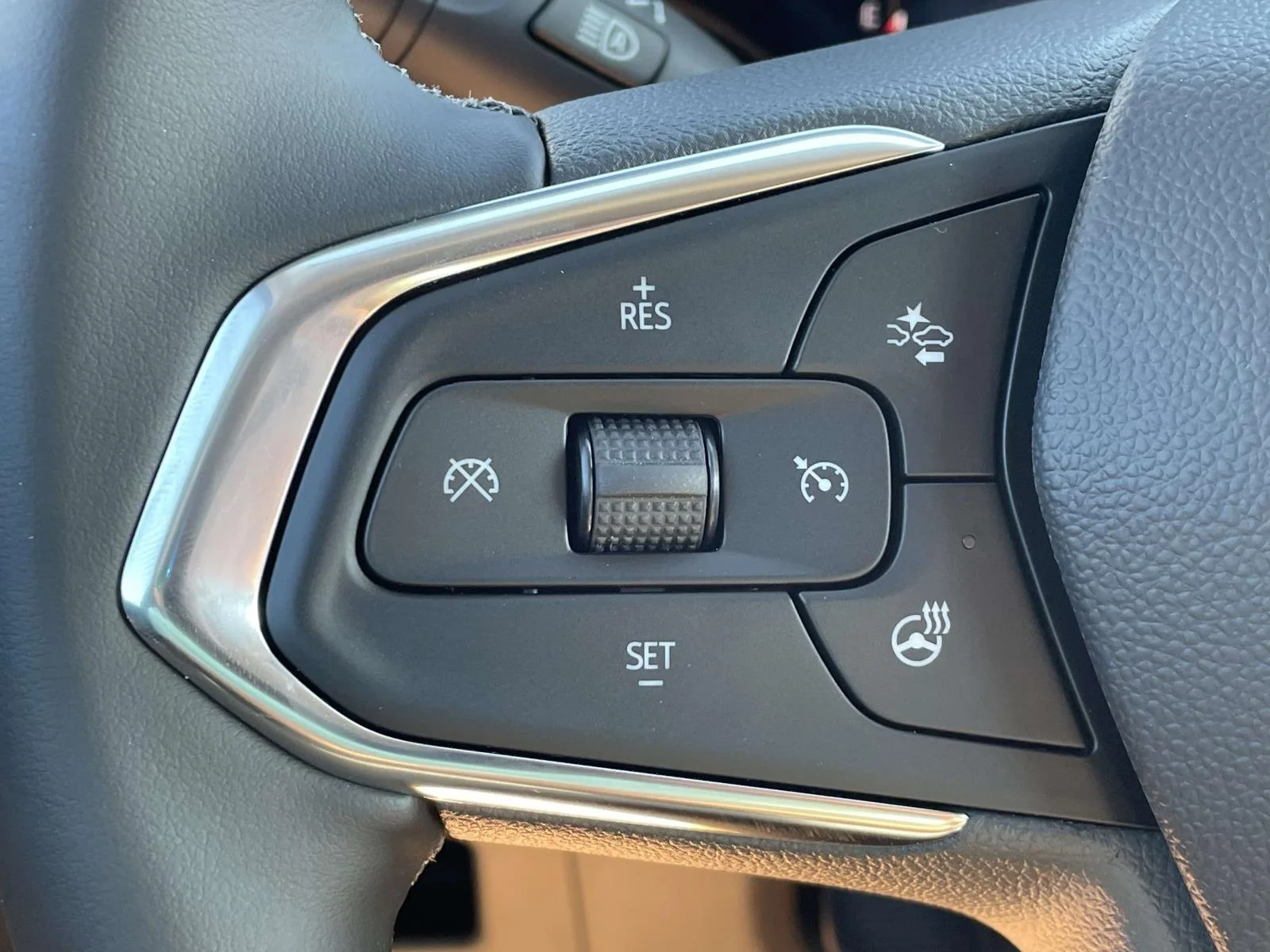 New 2026 Sterling Gray Metallic Chevrolet LT image 27