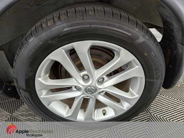 Used 2012 White Nissan SL image 43