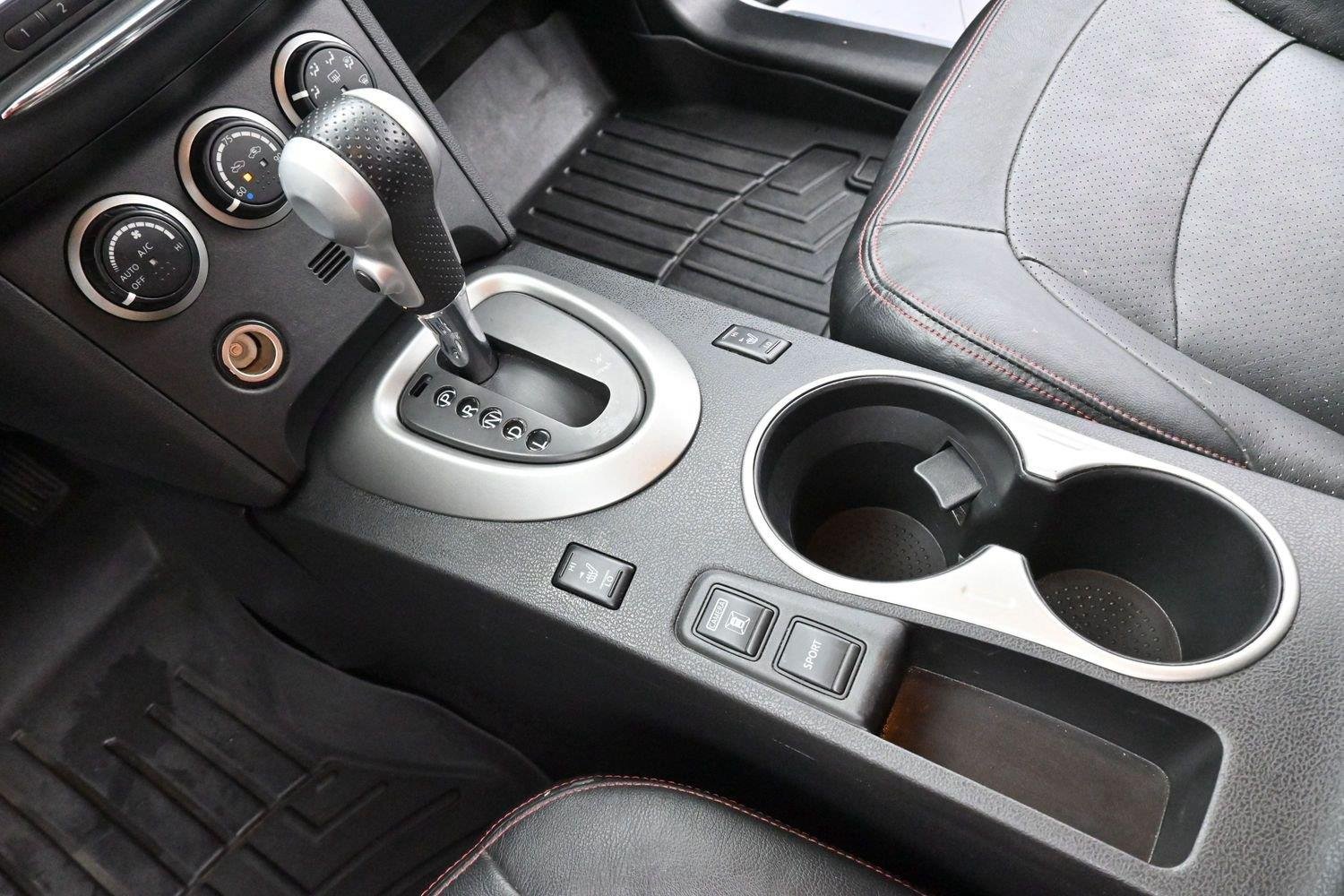 Used 2013 Brilliant Silver Nissan SL image 25