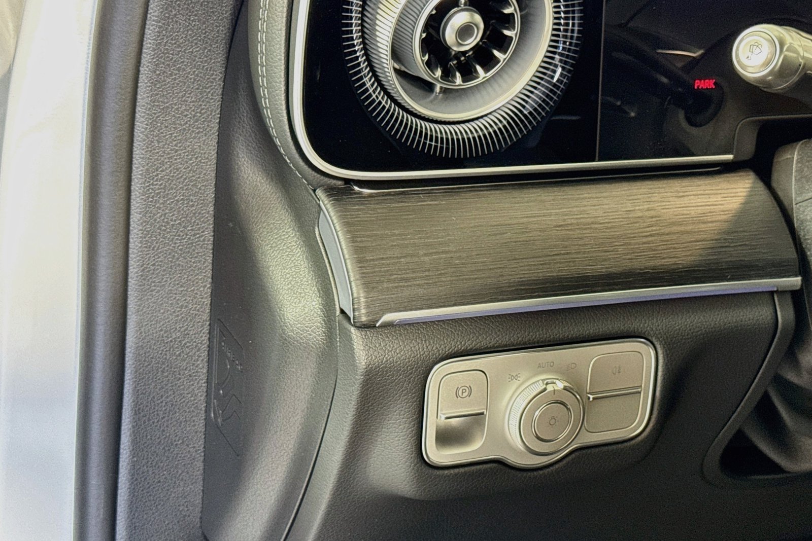 New 2027 Polar White Mercedes-Benz GLE 450 image 10