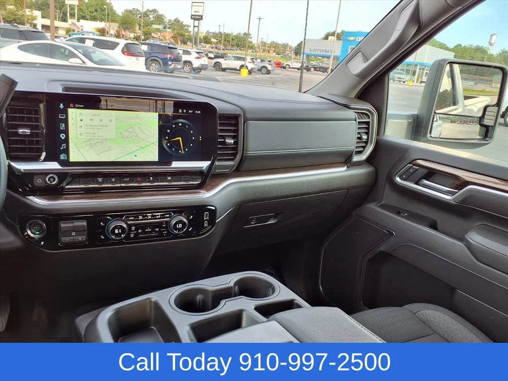 Used 2025 Summit White Chevrolet LT image 24