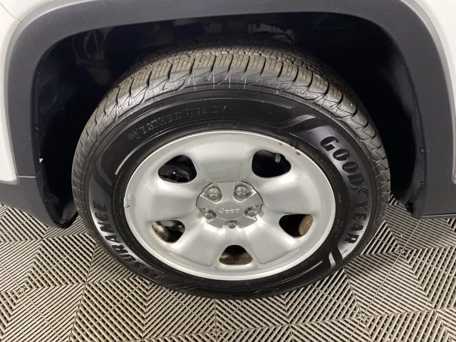 Used 2017 White Jeep Sport image 10