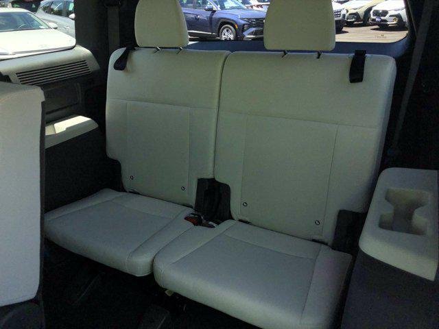 New 2026 White,Serenity Hyundai SE image 21