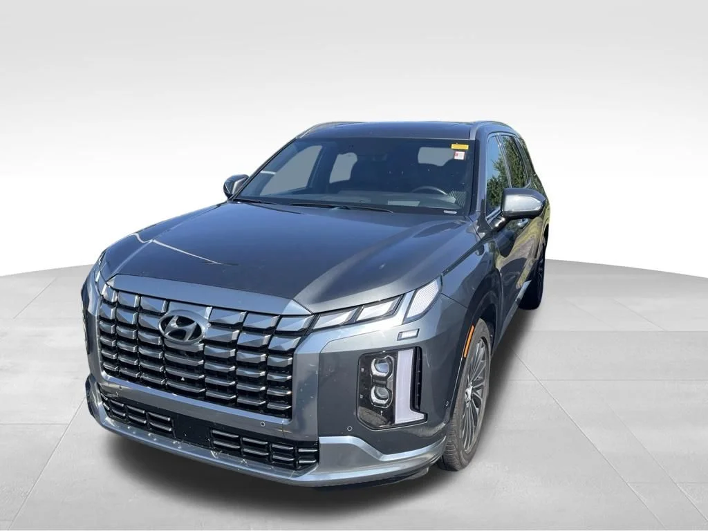 Used 2025 Gray Hyundai Calligraphy image 3