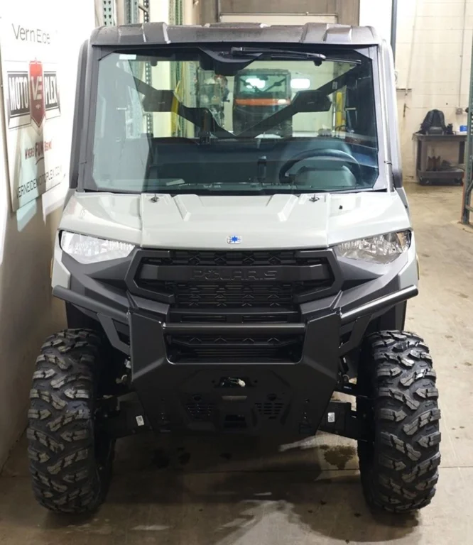 New 2027 AVALANCHE GRAY Polaris Cab image 4