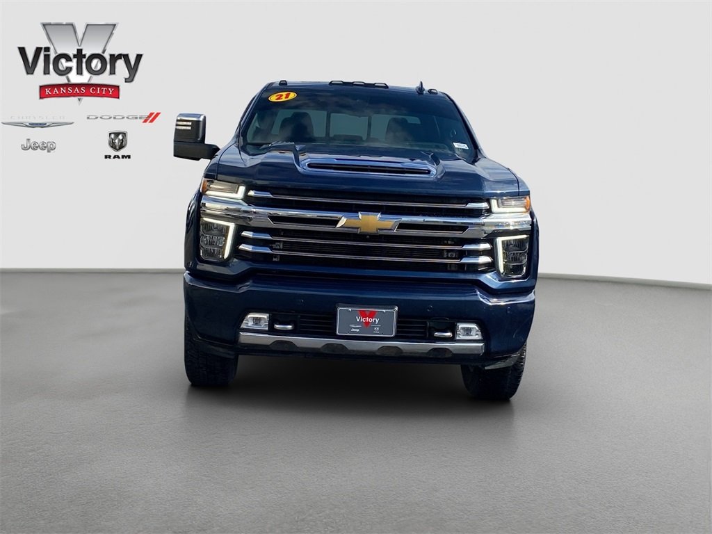 Used 2021 Chevrolet Silverado 3500HD High Country with VIN 1GC4YVEYXMF233196 for sale in Kansas City