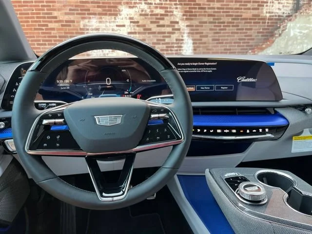 2027 Cadillac OPTIQ Luxury - Photo 31