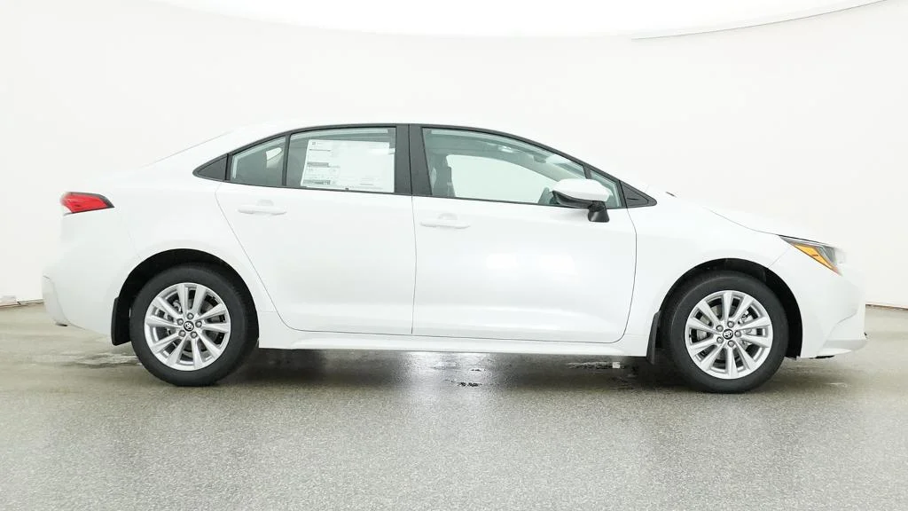 New 2027 Wind Chill Pearl Toyota LE image 13