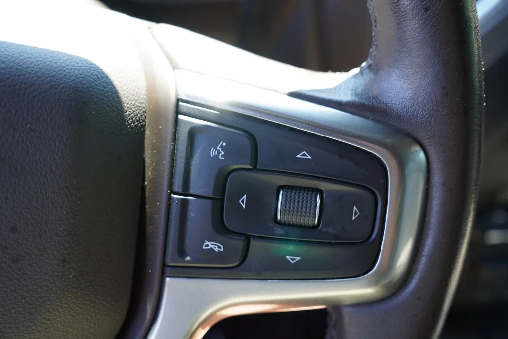 Used 2019 Cajun Red Tintcoat Chevrolet LTZ image 37