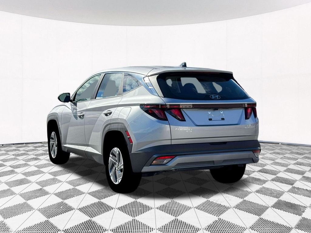 New 2026 Silver Hyundai Blue SE image 8