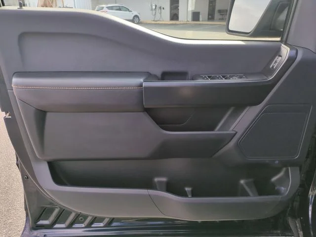 Used 2022 Blue Ford Tremor image 12