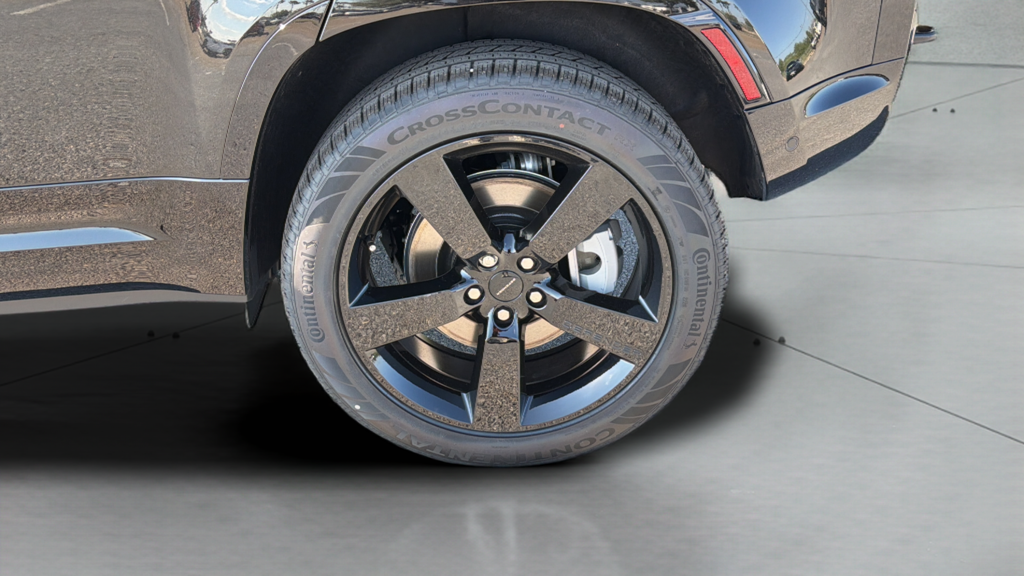 New 2026 Santorini Black Land Rover X-Dynamic SE image 16