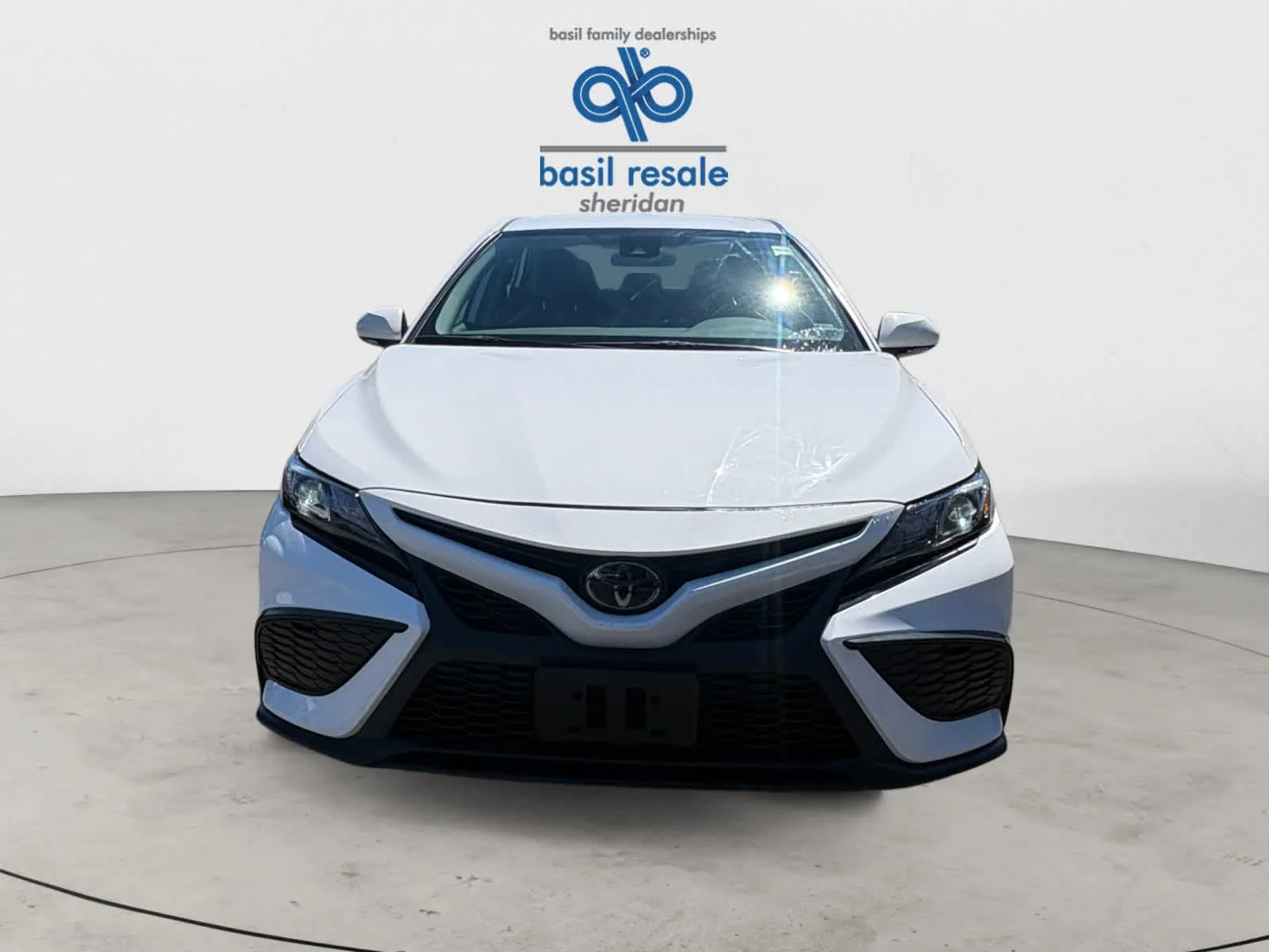 Used 2024 Ice Cap Toyota SE image 10