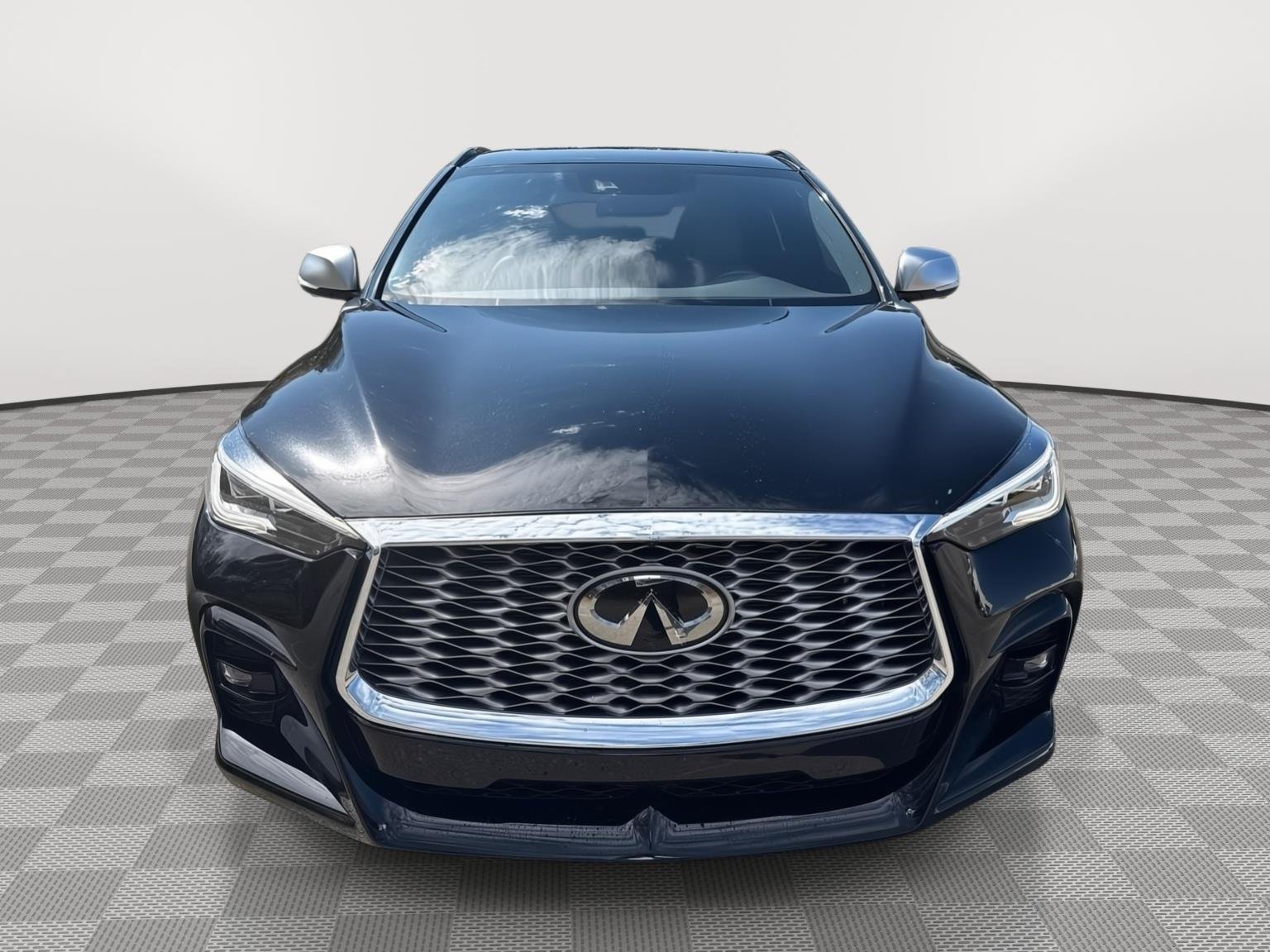 Used 2025 Black Obsidian INFINITI ESSENTIAL image 3