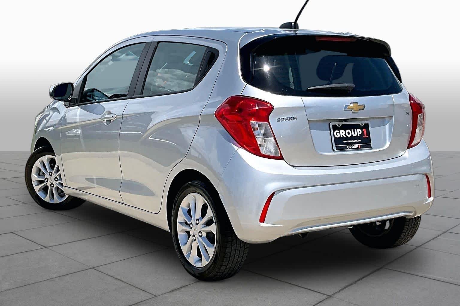 Used 2020 SILVER ICE METALLIC Chevrolet LT image 12