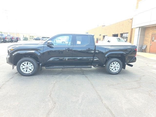 New 2026 Black Toyota  SR5 image 4