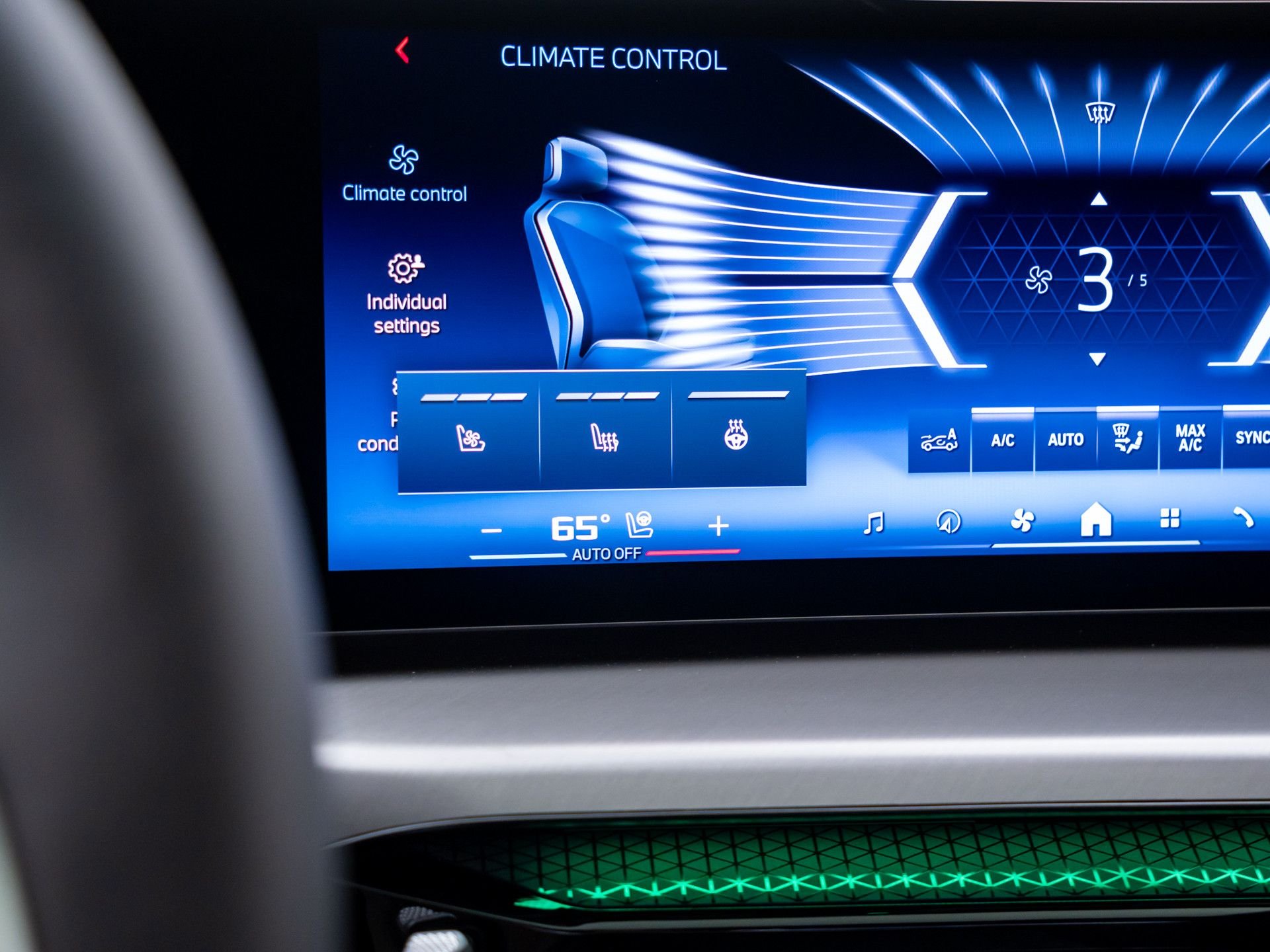 2026 BMW 4 Series M440i - Photo 26
