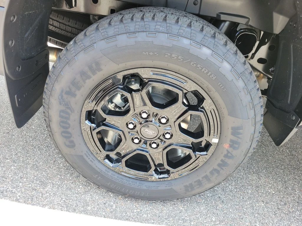 New 2026 Shadow Black Ford XLT image 6