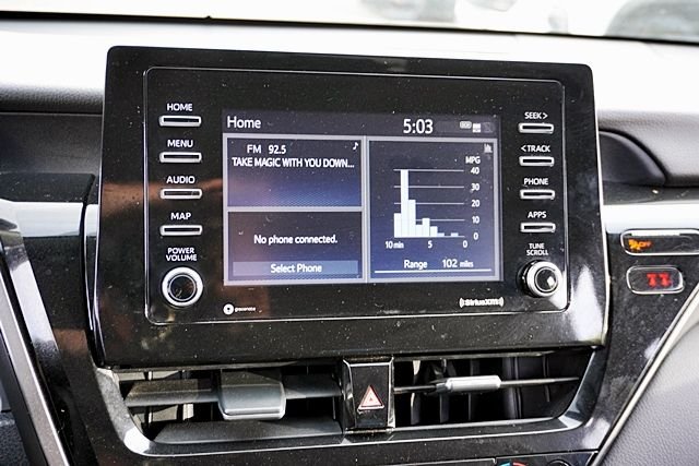 Used 2023  Toyota SE image 22