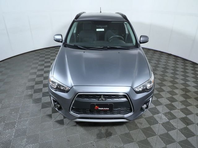 Used 2015 Gray Mitsubishi GT image 3