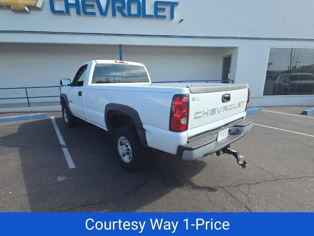 Used 2006 Summit White Chevrolet Work Truck image 7