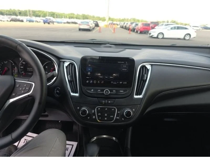 Used 2023 Mosaic Black Metallic Chevrolet LT image 7