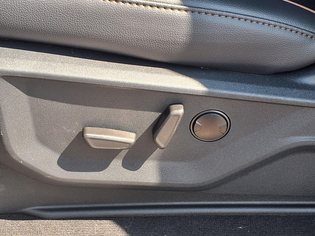 New 2026 Carbonized Gray Metallic Ford F-350® Lariat® image 13