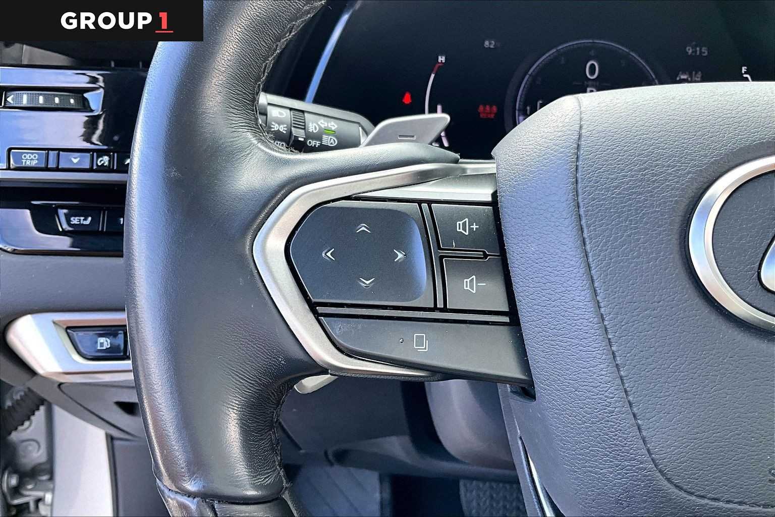 Used 2023 Iridium Lexus Premium Plus image 21