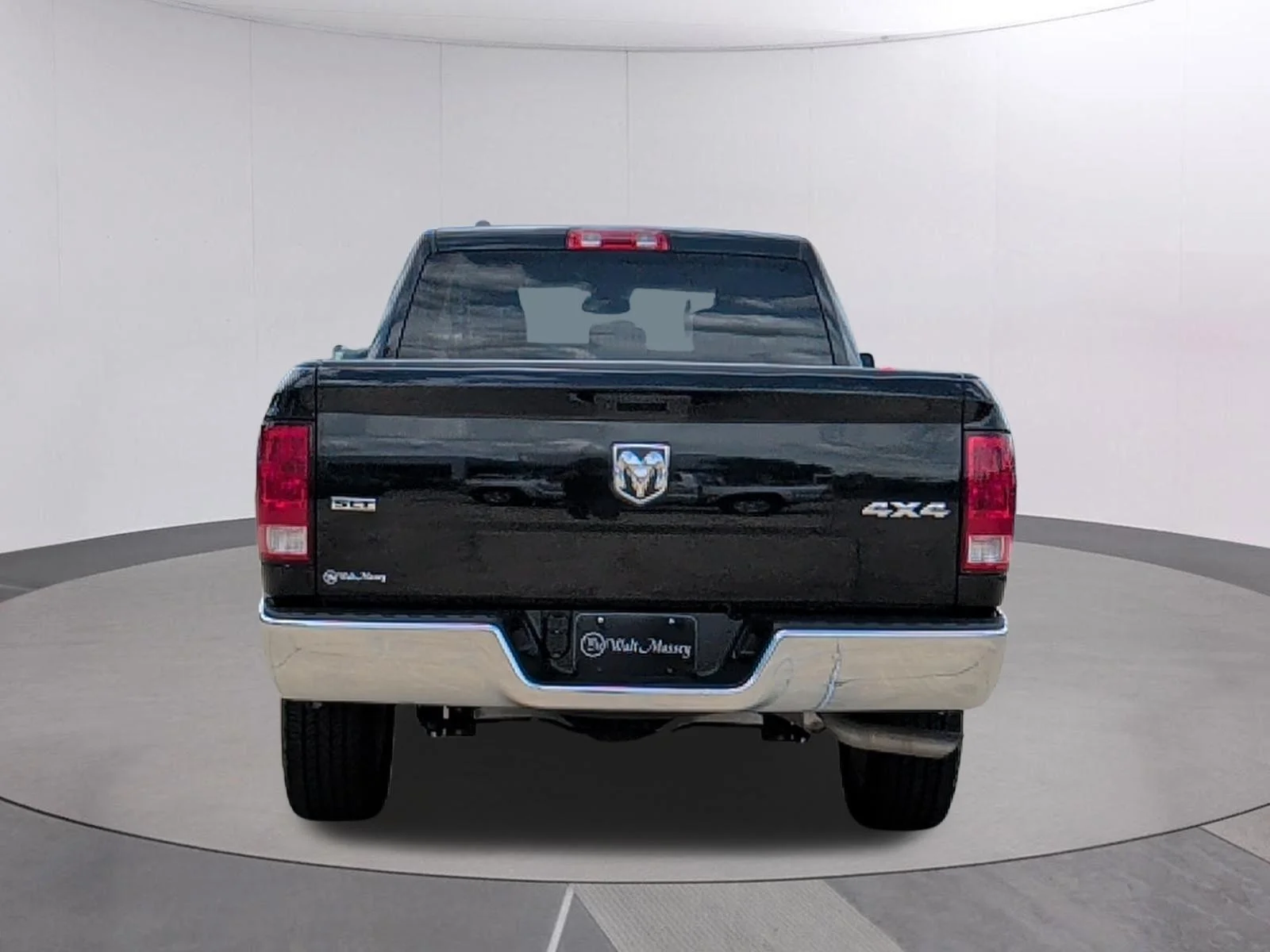 Used 2024 Diamond Black Crystal Pearlcoat Ram SLT image 4
