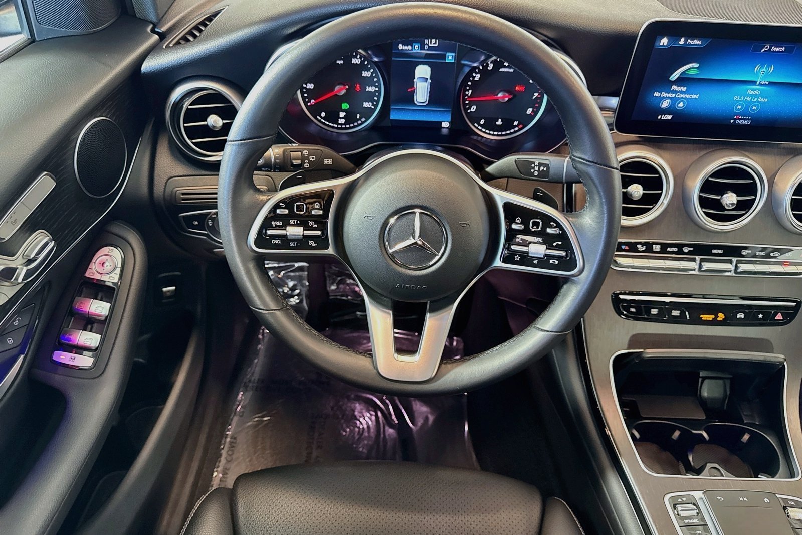 Certified Used 2022 Graphite Grey Metallic Mercedes-Benz GLC 300 image 20